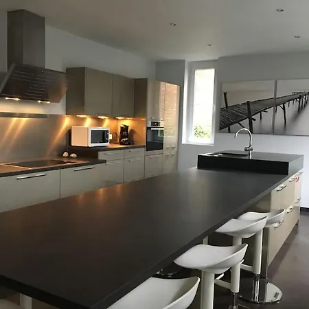 Gite O 29 #container Pool#jacuzzi# 度假居 *